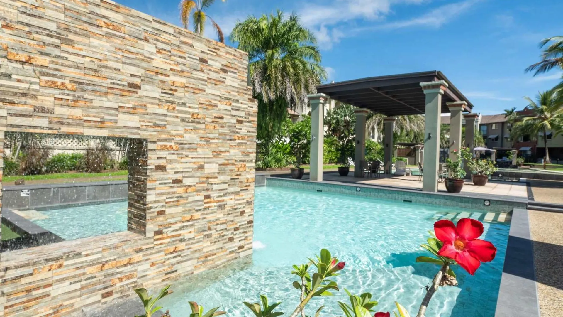 Leaf & Luxe - 9 Pools Bbq & Gym Apartment Westcourt 0*,