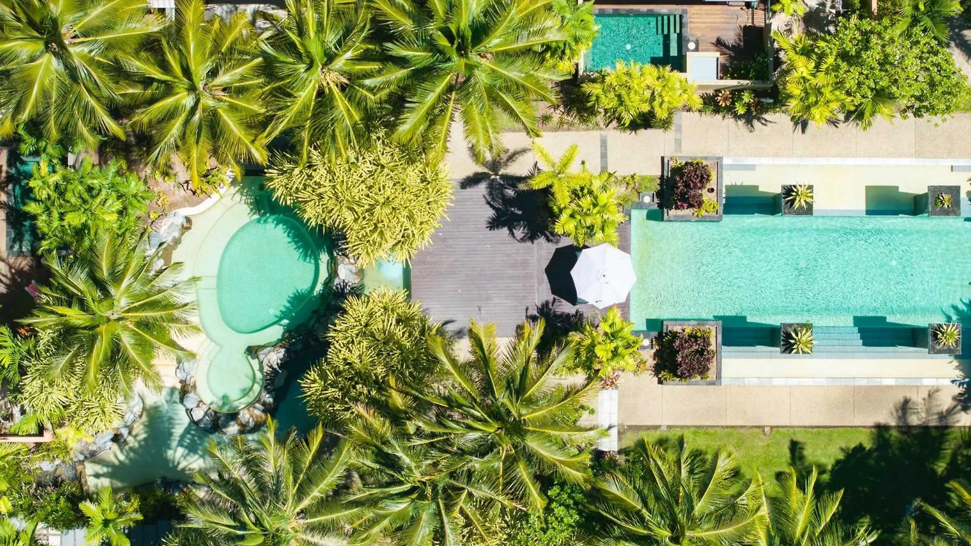 Leaf & Luxe - 9 Pools Bbq & Gym Apartment Westcourt Australia